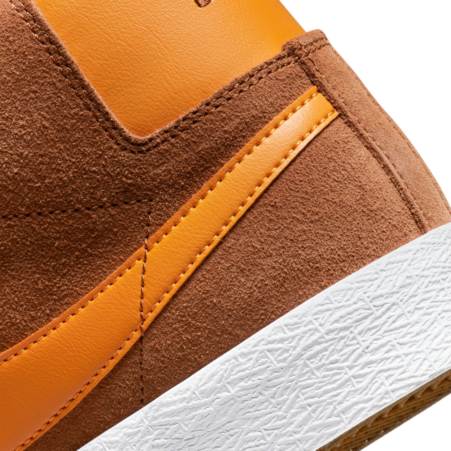 Nike SB Blazer Mid Pecan Light Curry