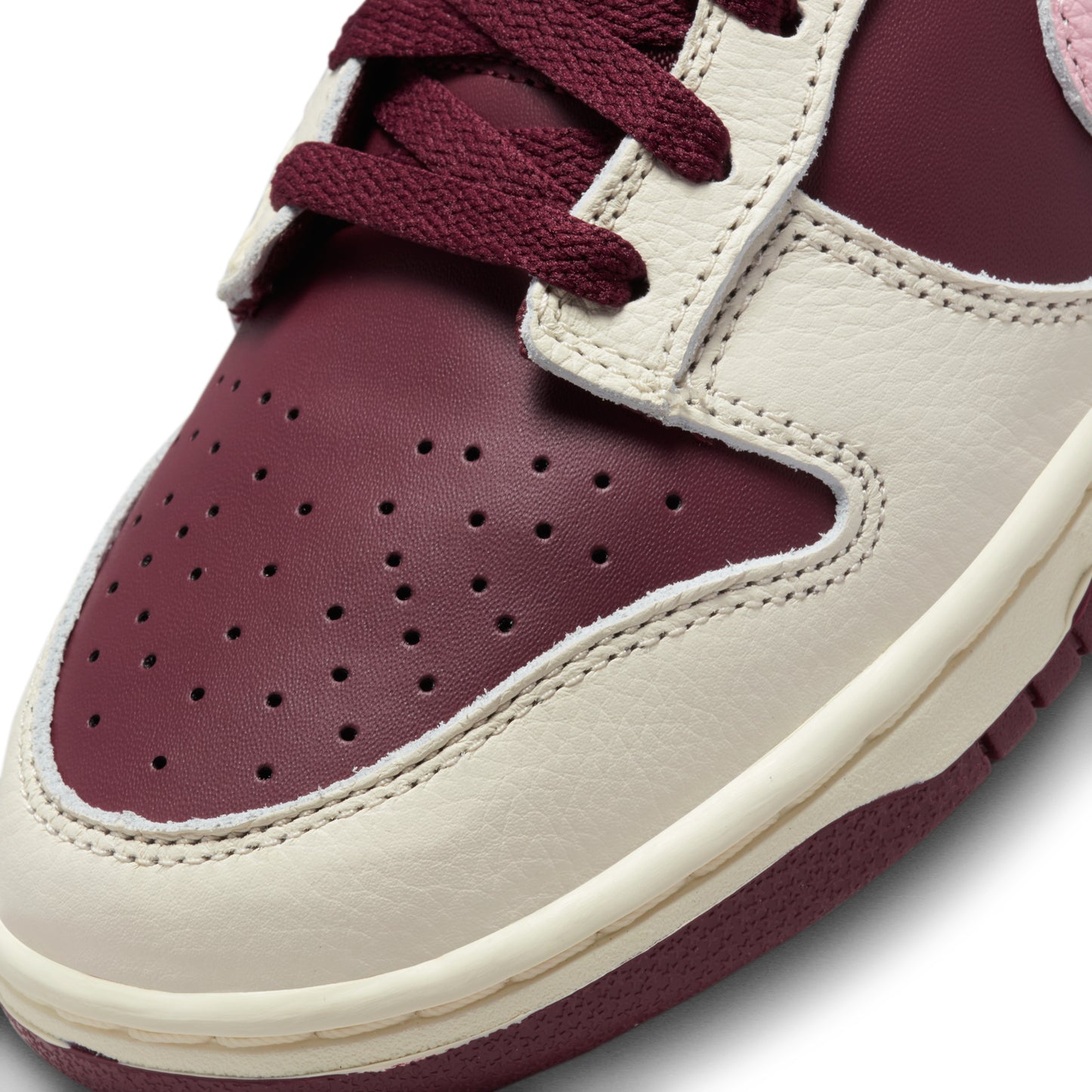 Nike Dunk Low Retro Valentine's Day