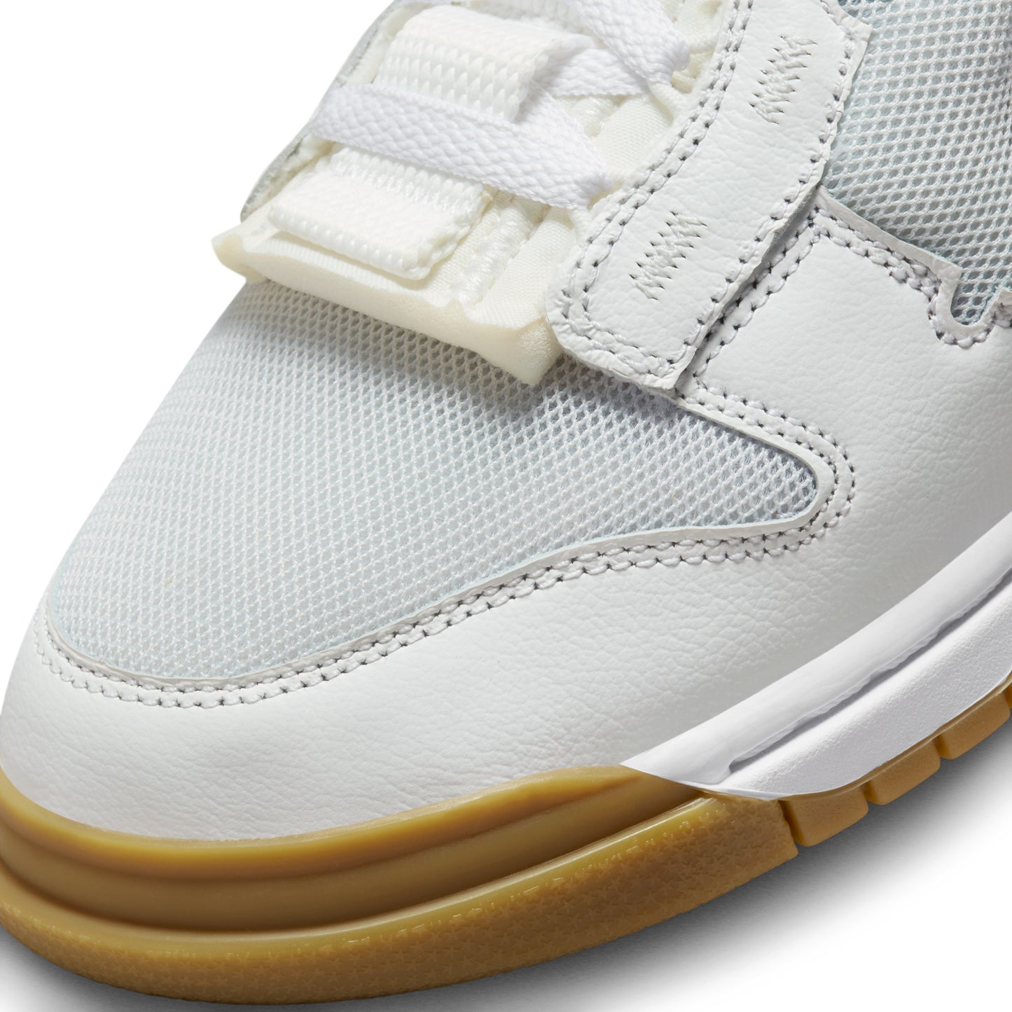 Dunk Jumbo Photon Dust Gum Light Brown
