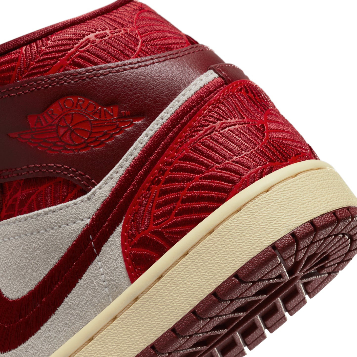 nike air jordan 1 mid se tiki leaf team red
