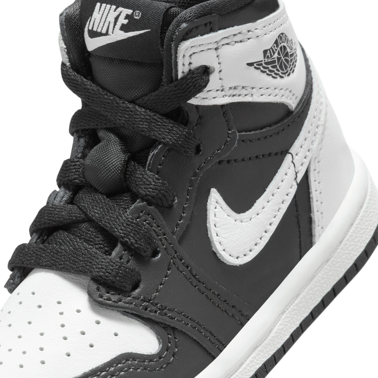 AJ 1 Retro High OG Black White (TD)