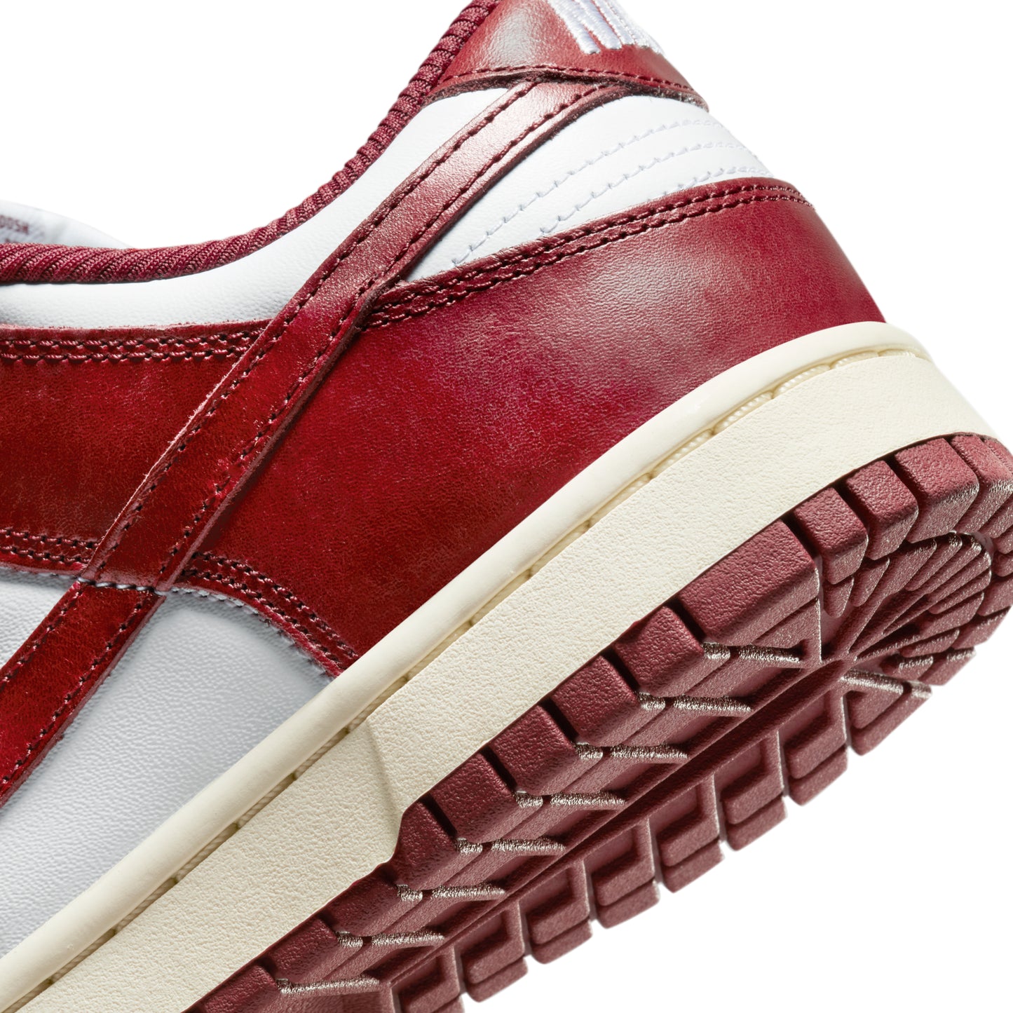 Dunk Low PRM Vintage Team Red W