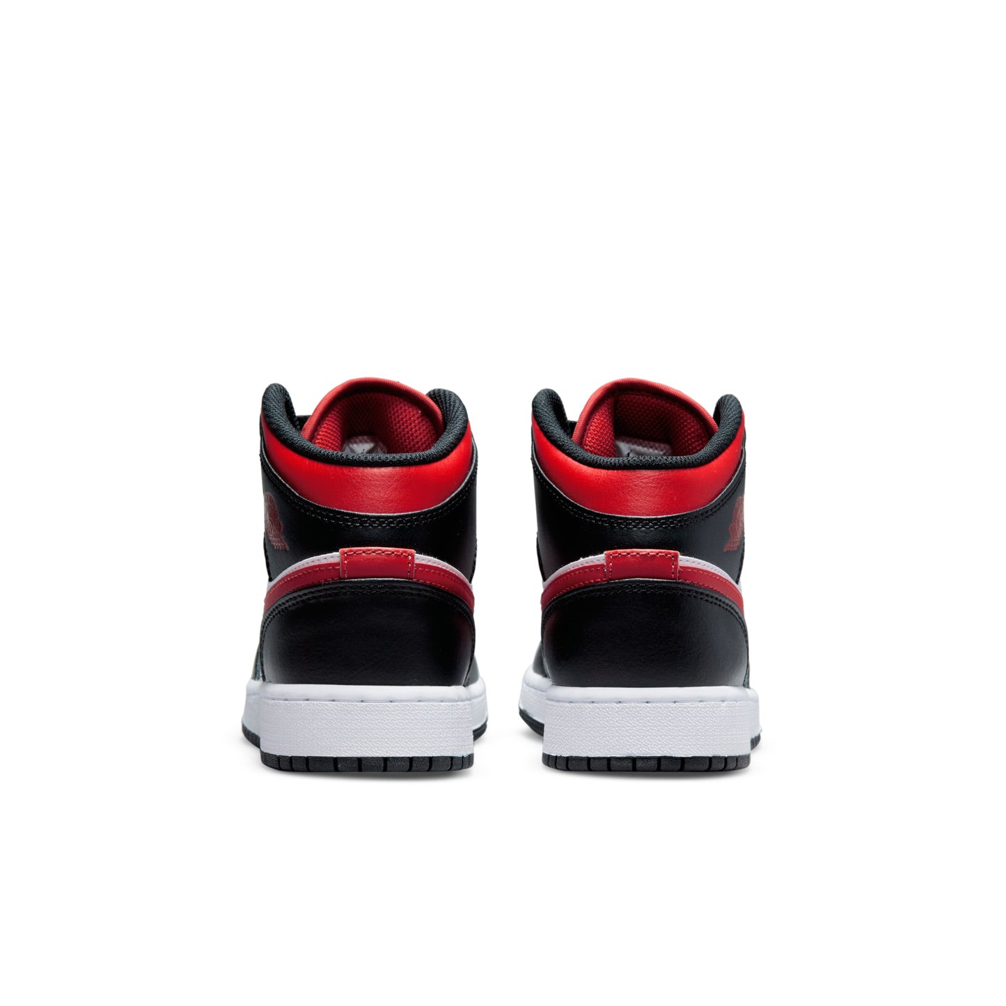 aj1 mid black fire red
