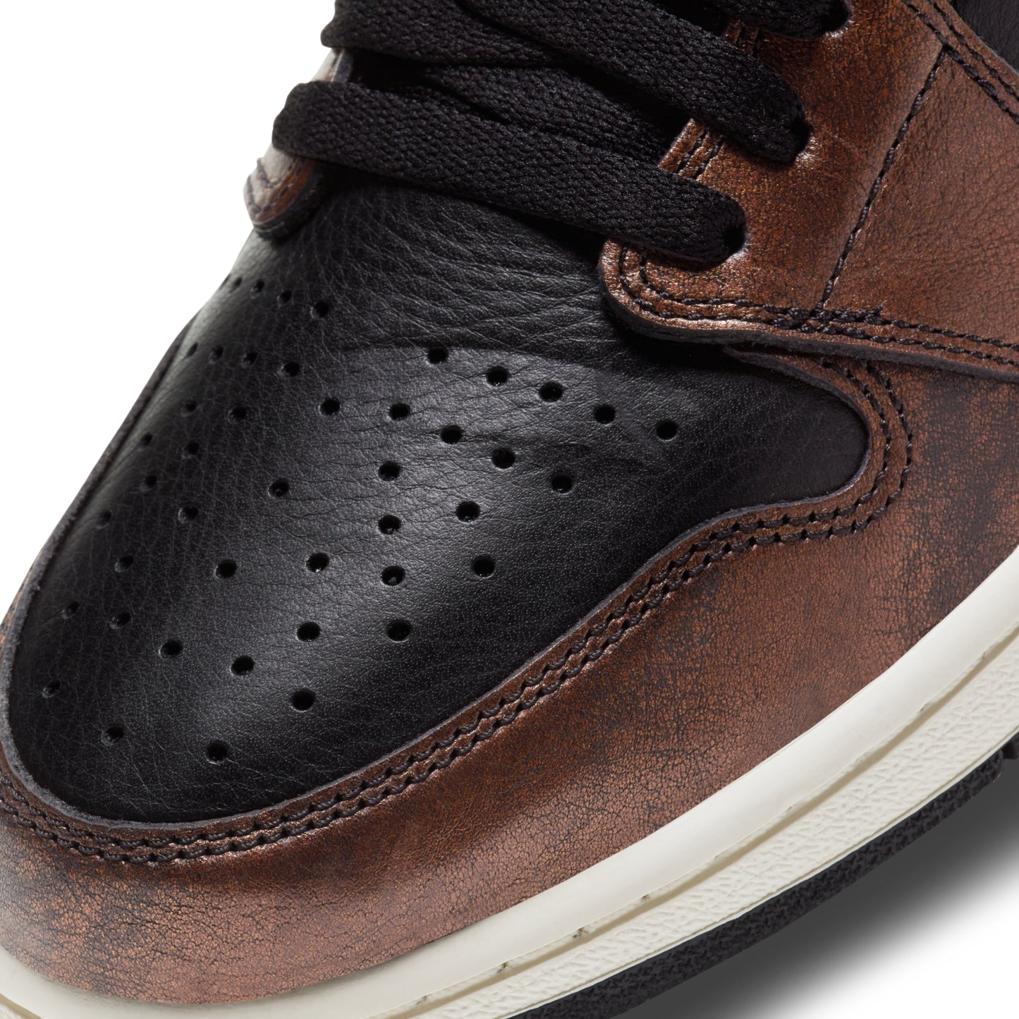 Nike Air Jordan 1 Retro High OG Patina