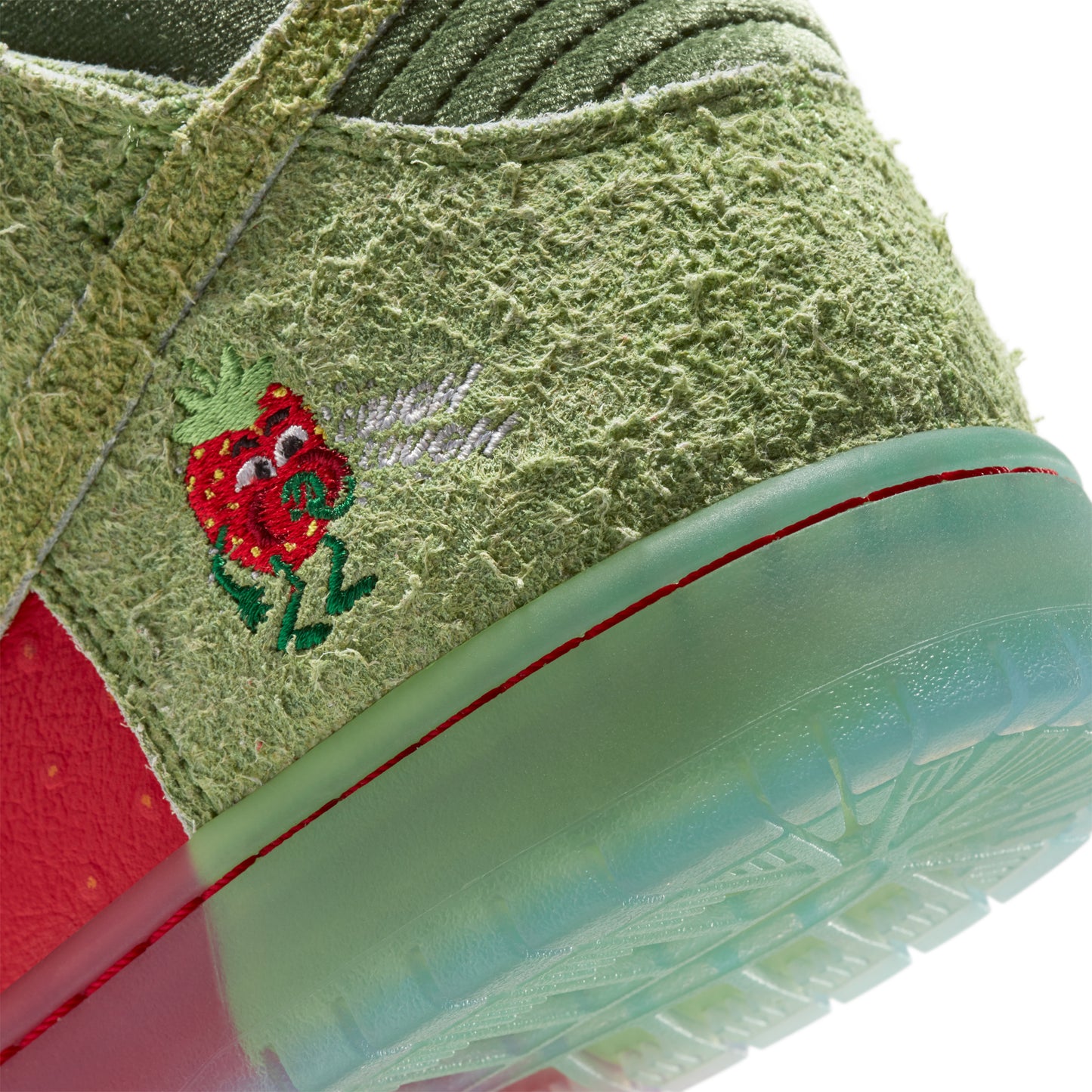 Nike SB Dunk High Pro QS "Strawberry Cough"