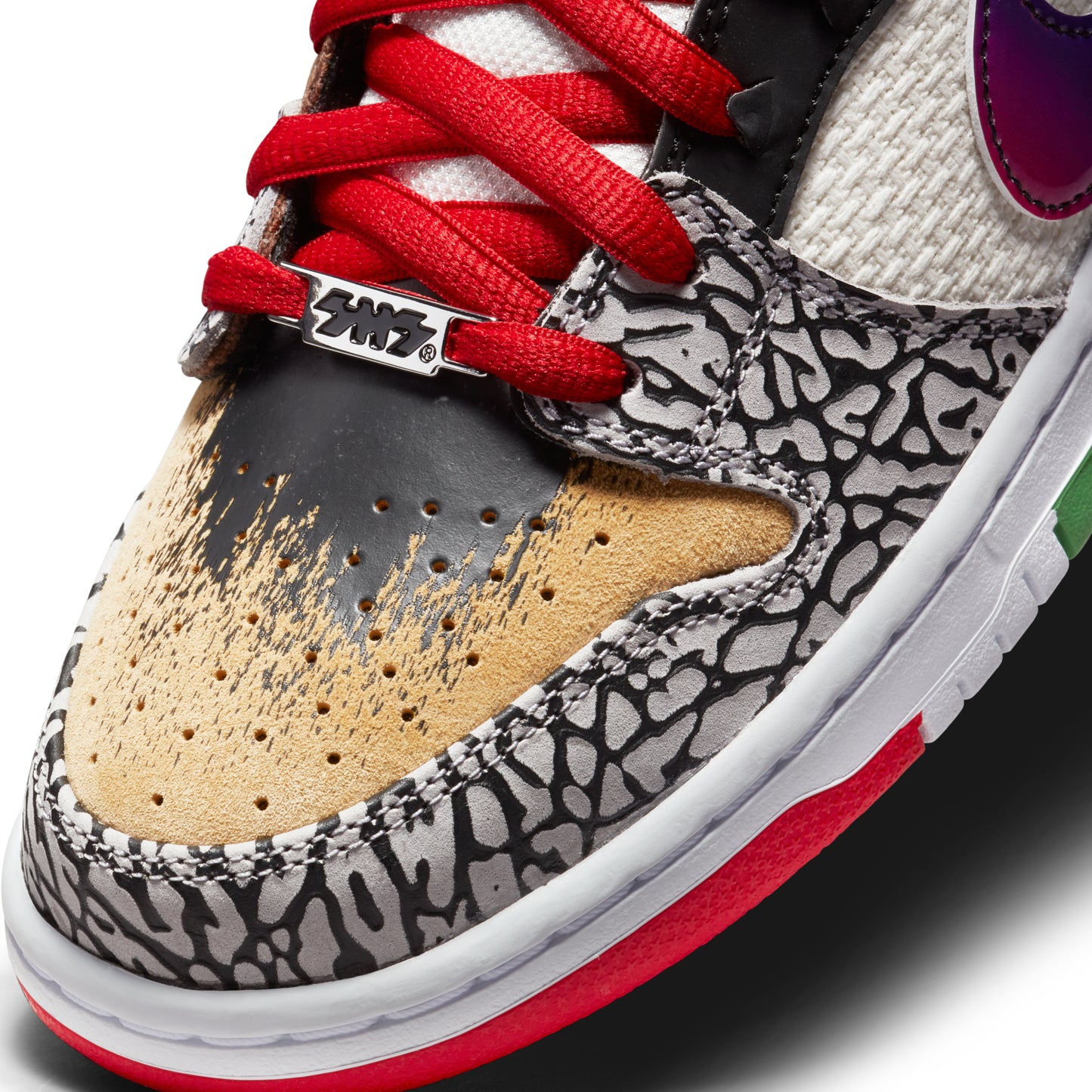 Nike SB Dunk Low Pro QS "What The Paul"