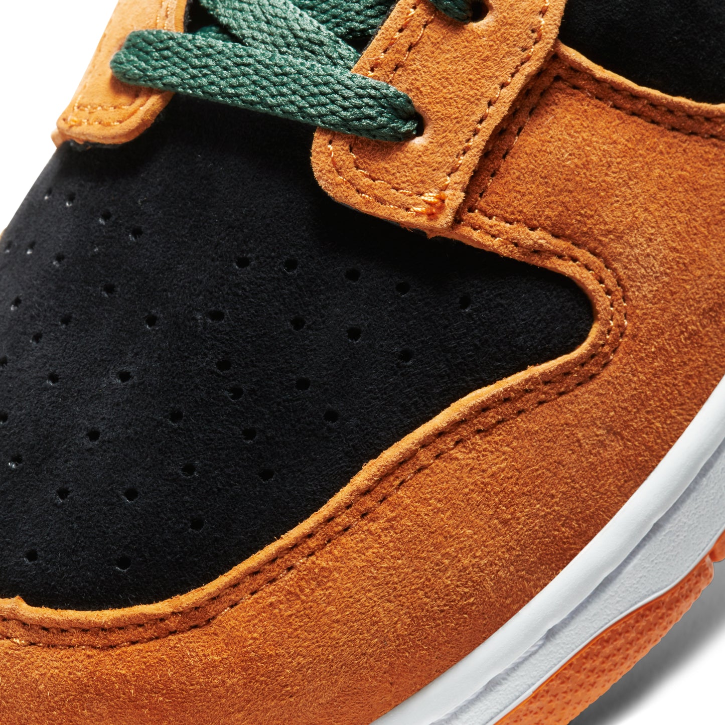 Nike Dunk Low SP "Ceramic"