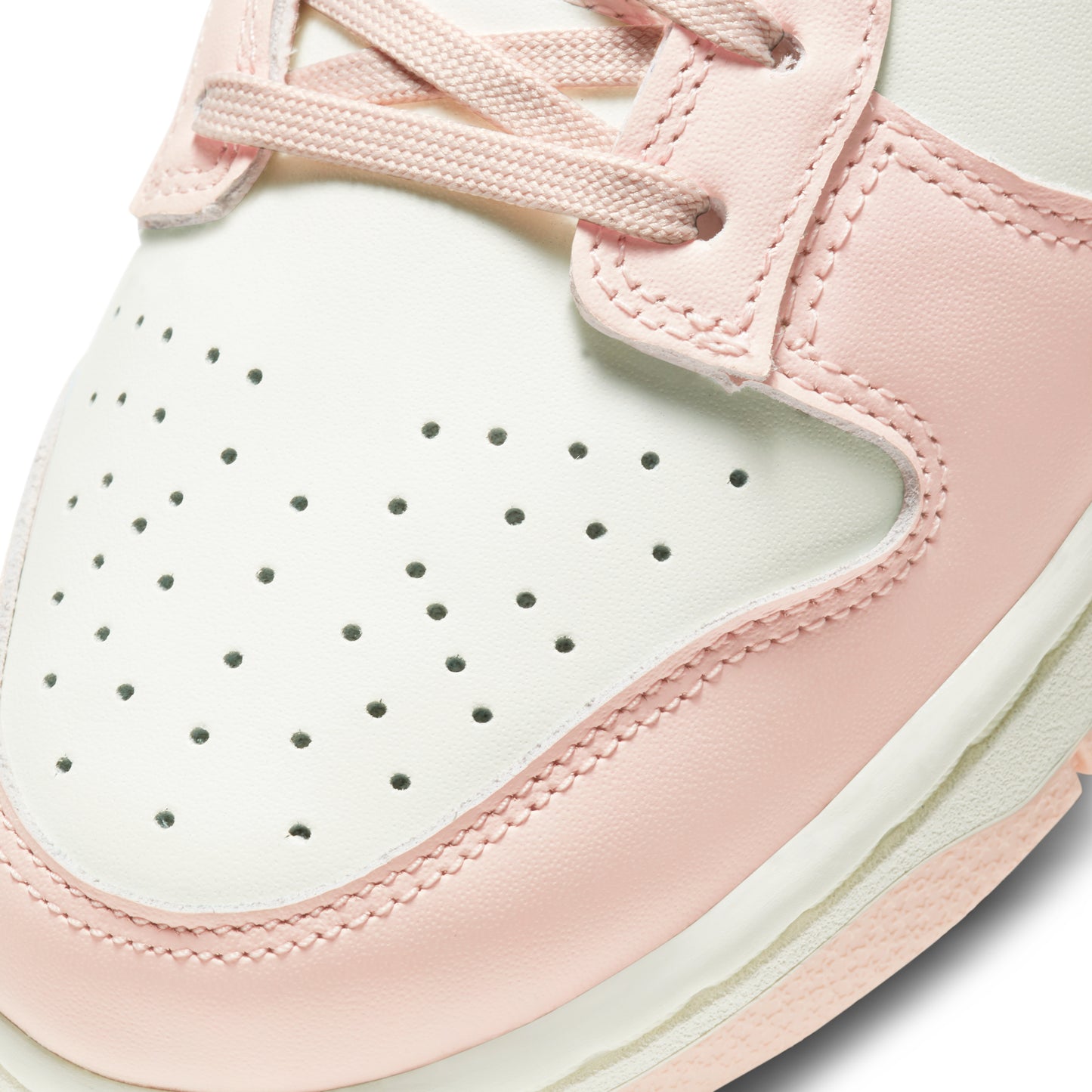 Nike Dunk Low W "Orange Pearl"