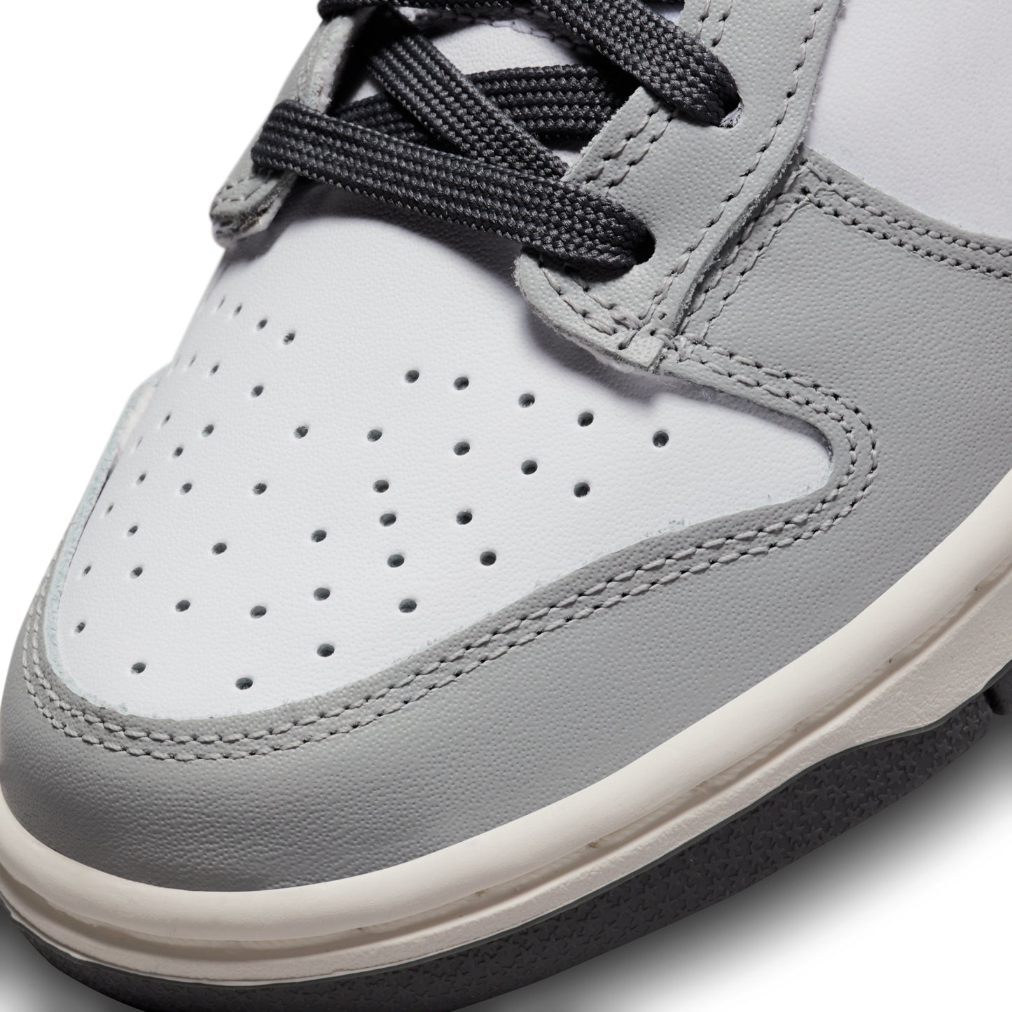 Nike Dunk Low Light Smoke Grey