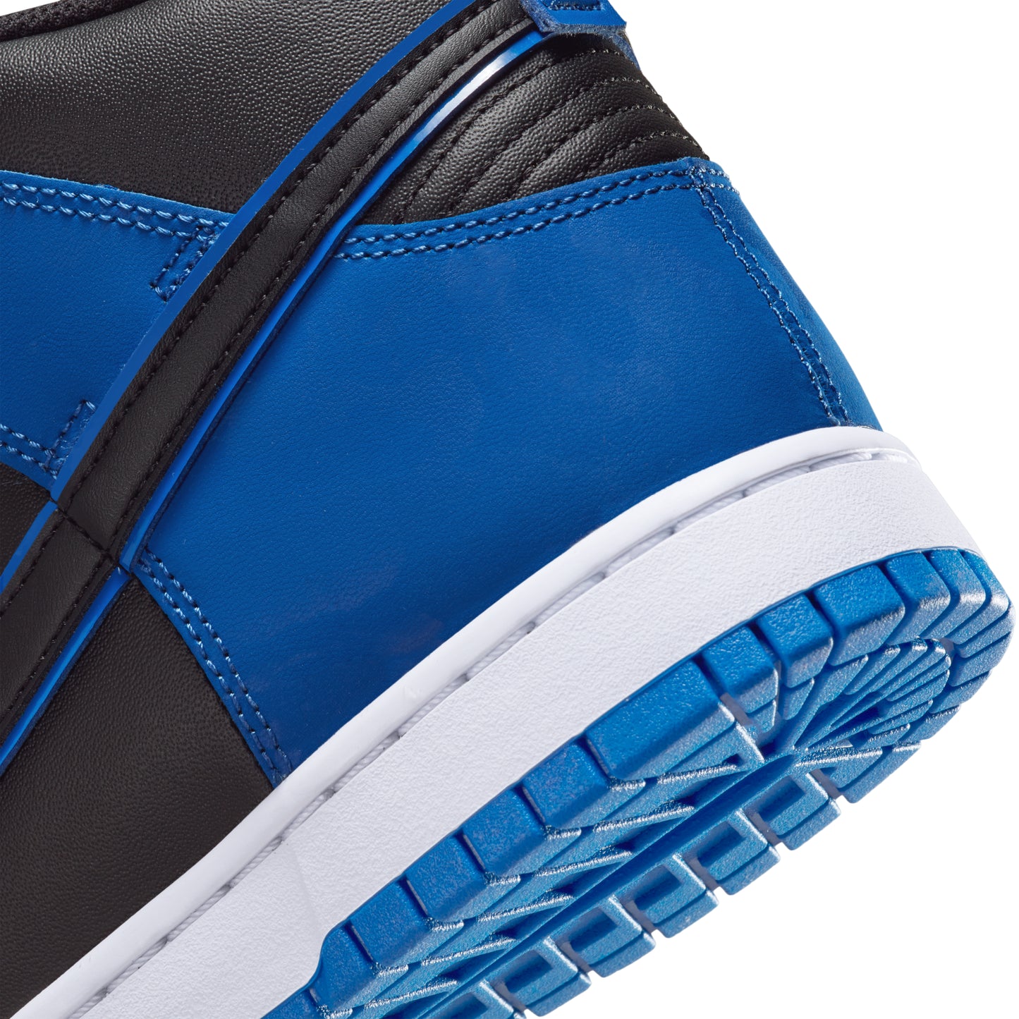 Nike Dunk High SE "Camo Black Royal"