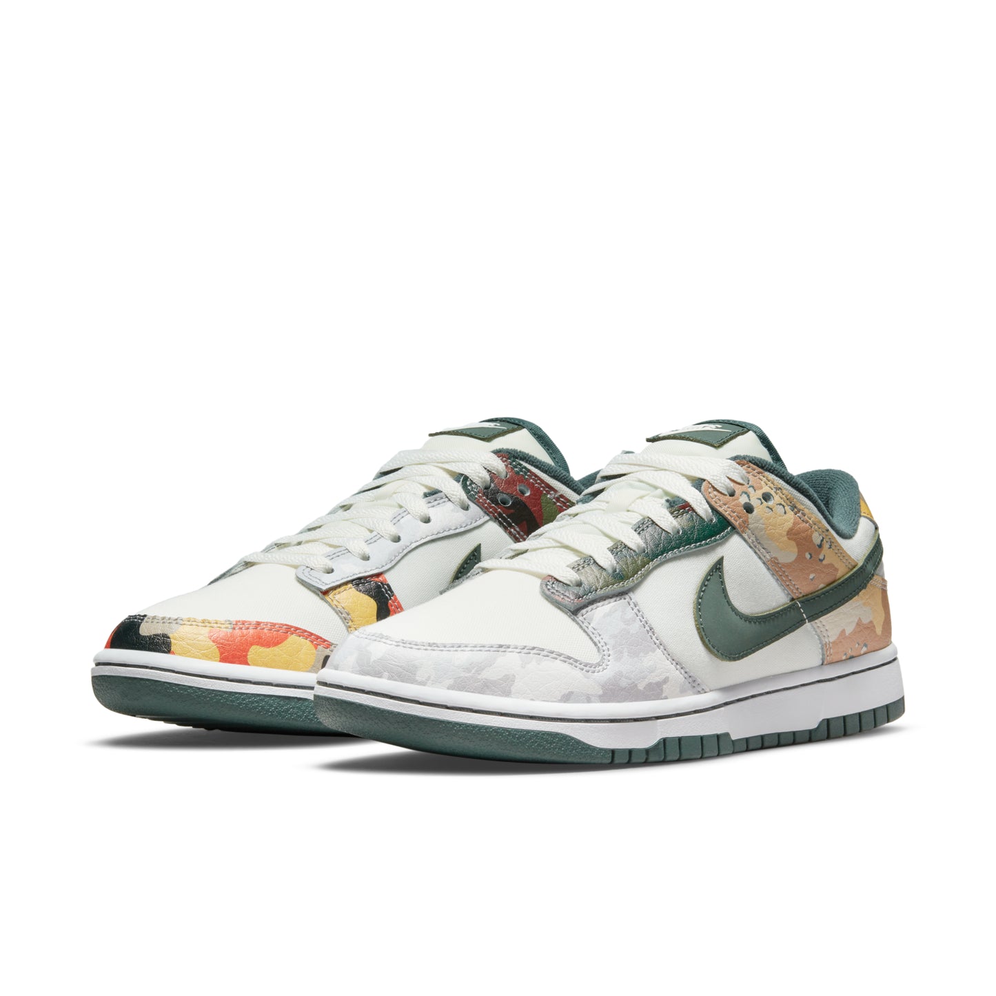 Nike Dunk Low SE "Multi-Camo"