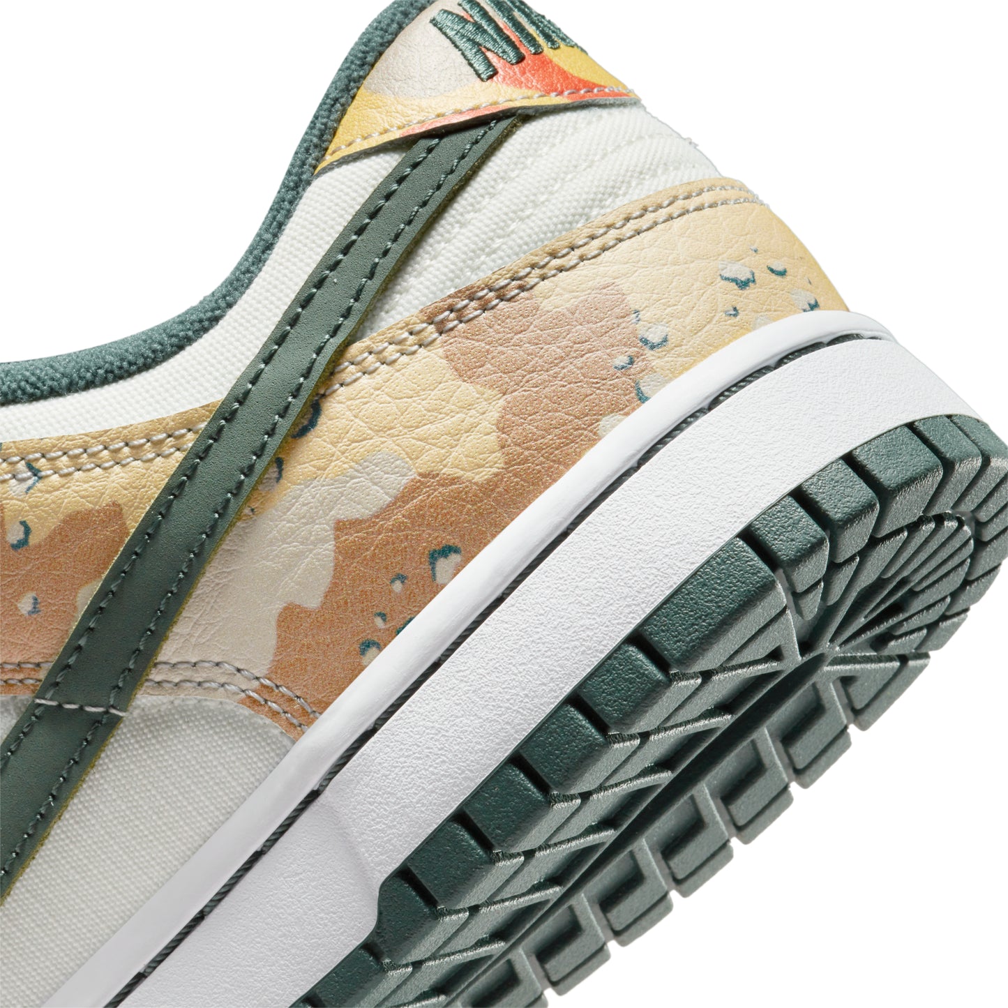Nike Dunk Low SE "Multi-Camo"