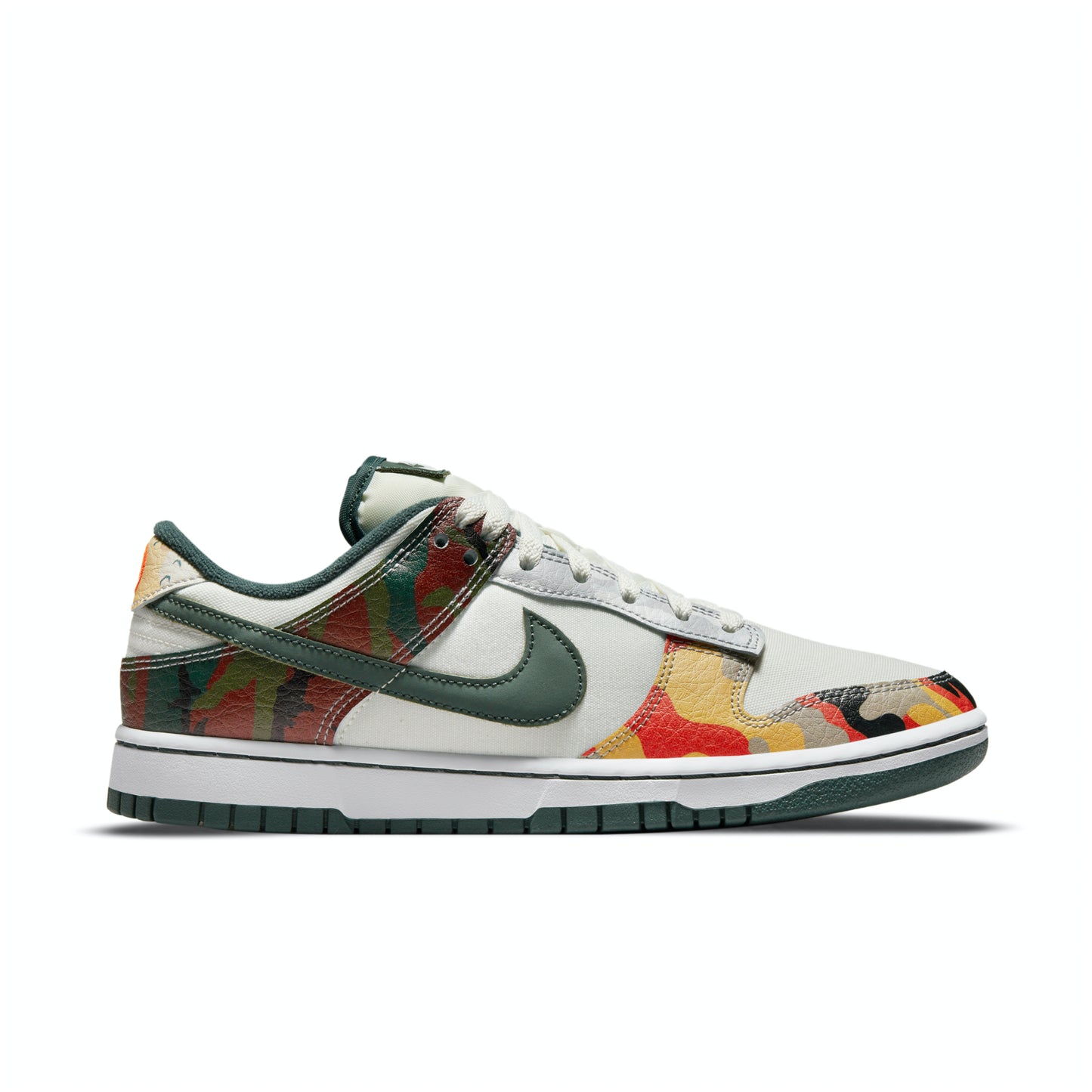 Nike Dunk Low SE "Multi-Camo"