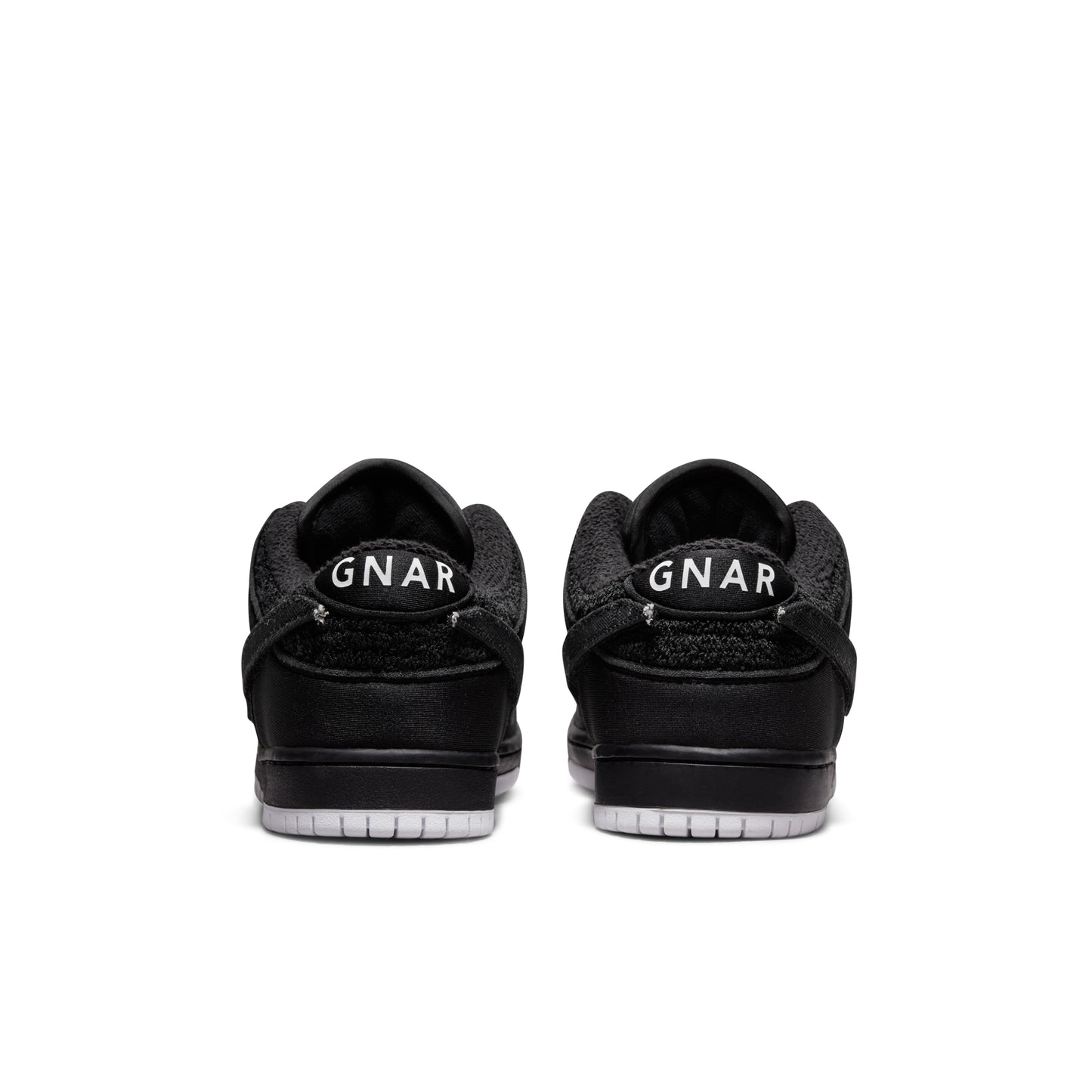 Nike SB Dunk Low Gnarhunters