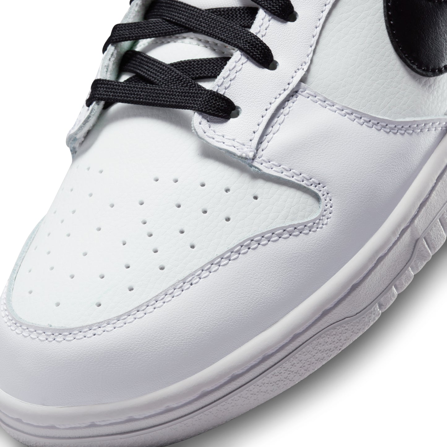 Nike Dunk Low Reverse Panda