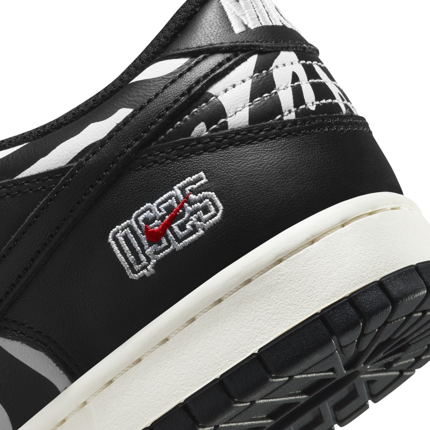 Nike SB x Quartersnacks Dunk Low OG QS "Zebra"