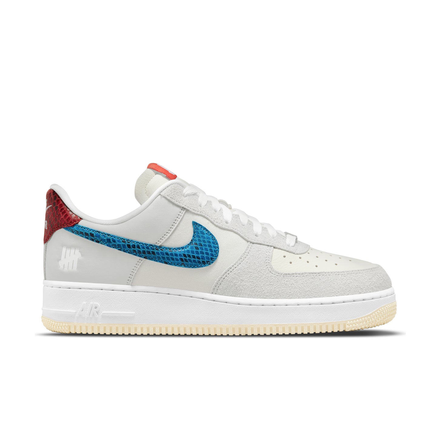 Nike Air Force 1 Low SP Undefeated 5 On It Dunk vs. AF1