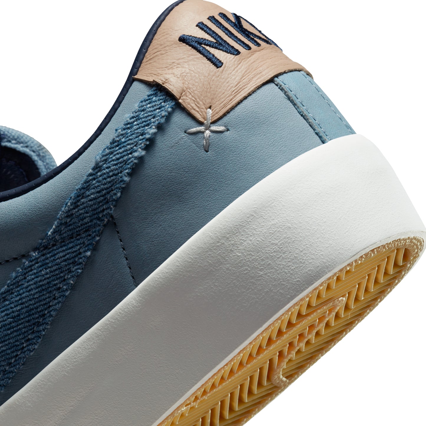 Nike SB Zoom Blazer Low GT Light Denim