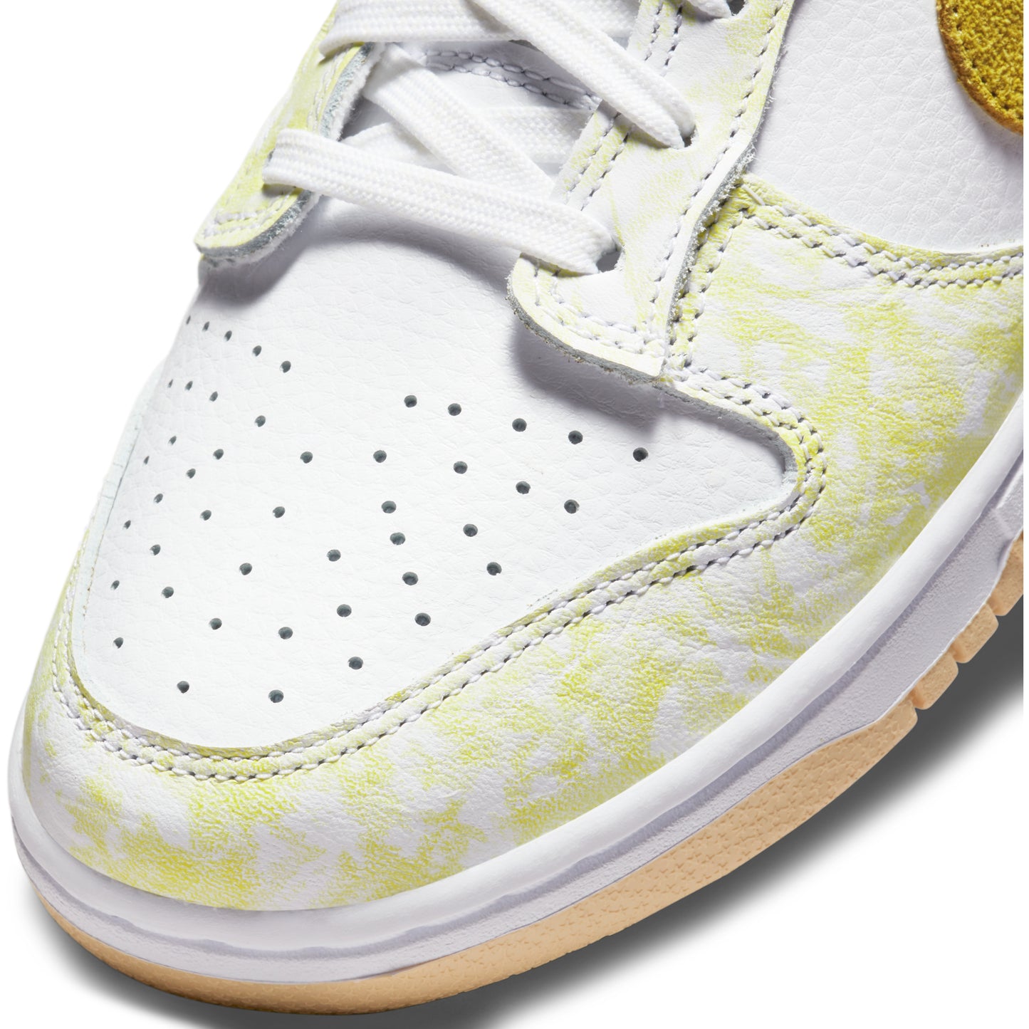 Nike Dunk Low Yellow Strike (W)