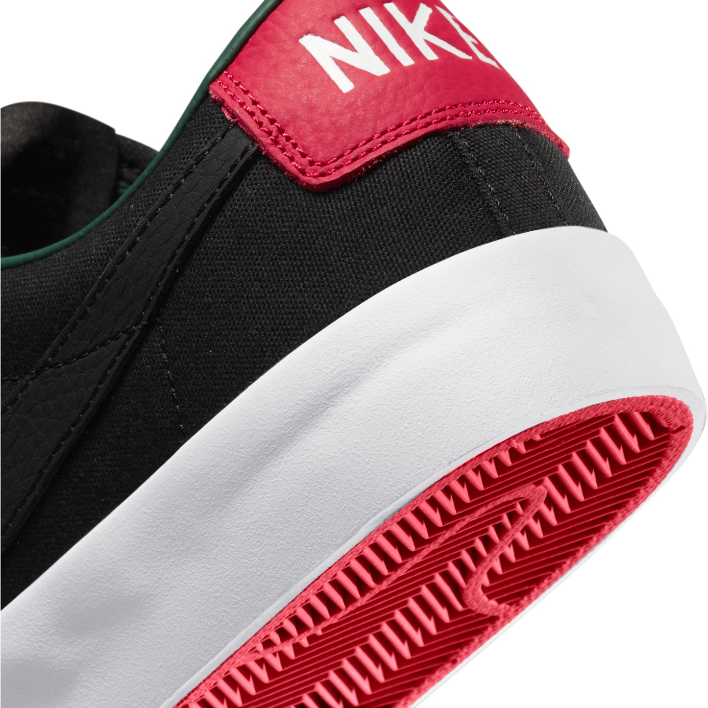 Nike SB Blazer Low GT Black Red White