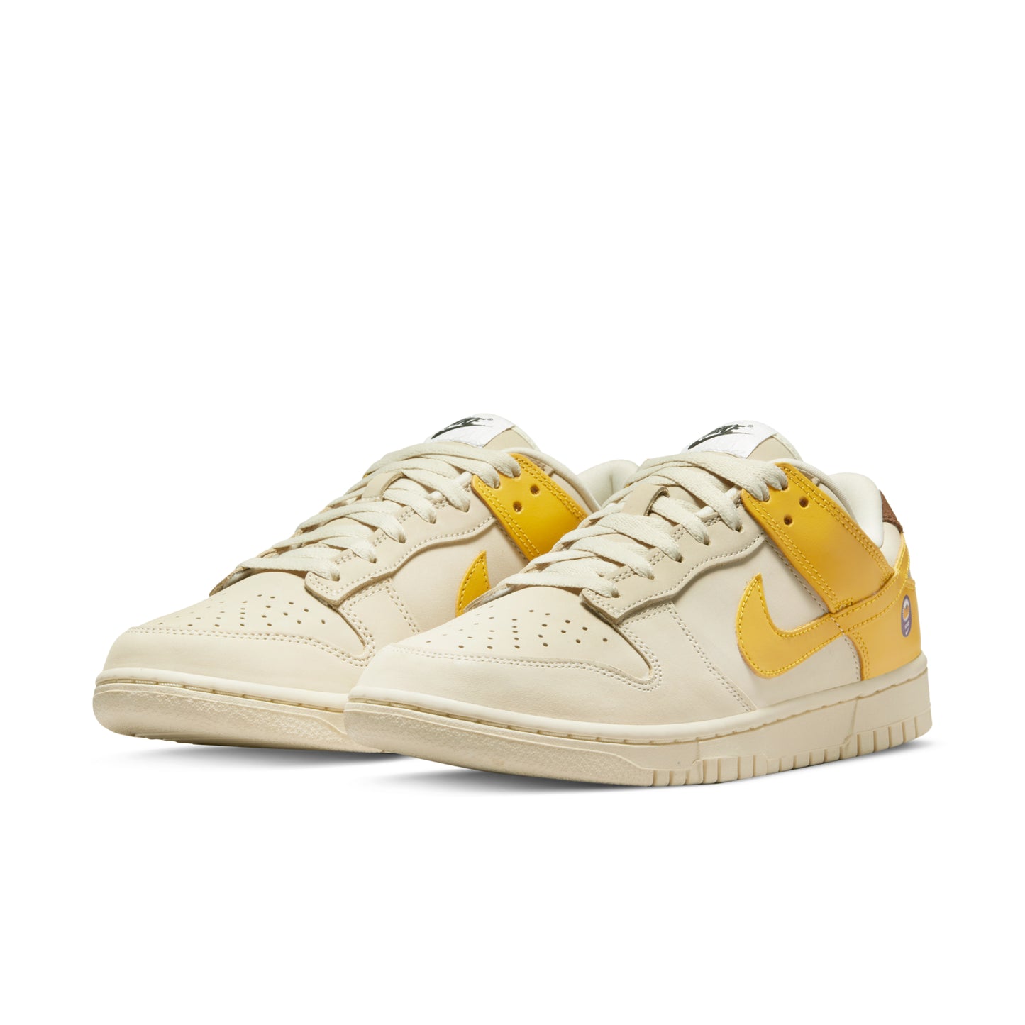Nike Dunk Low LX W "Banana"