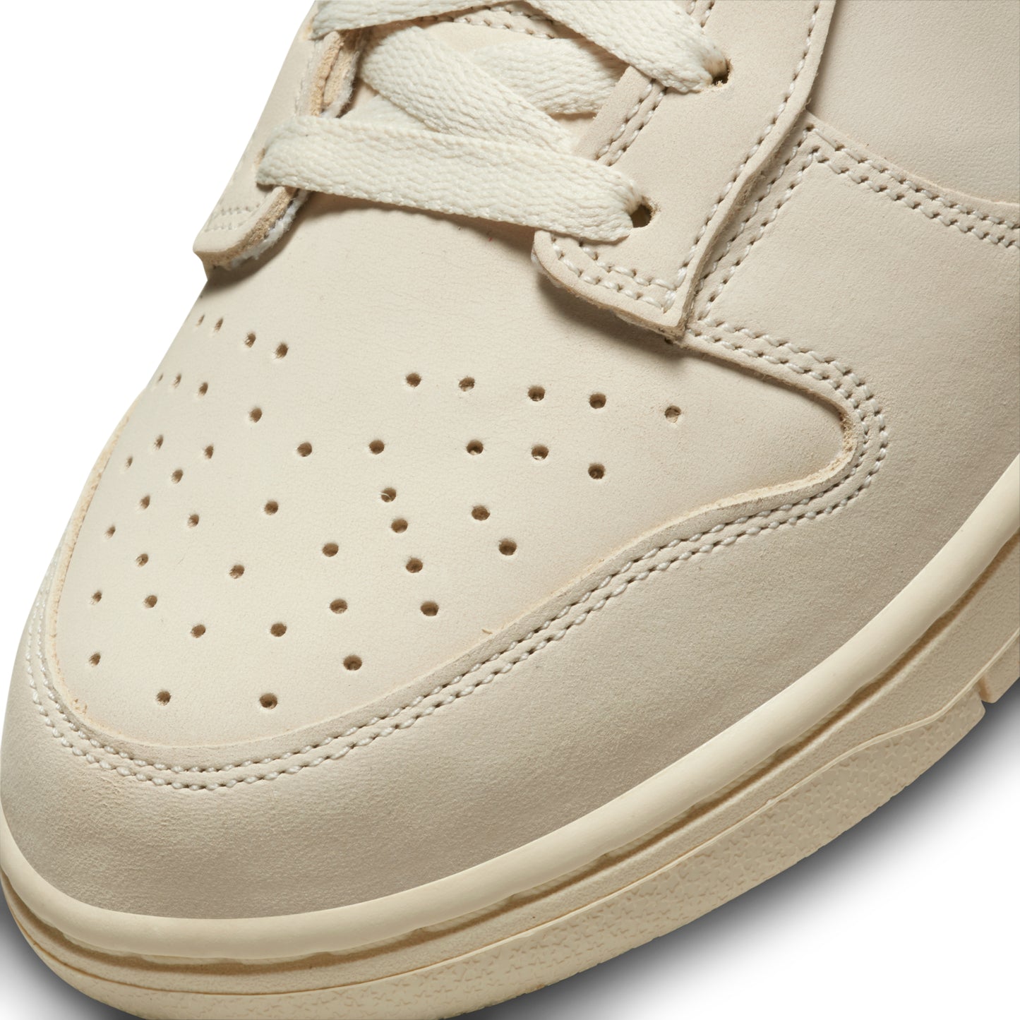 Nike Dunk Low LX W "Banana"