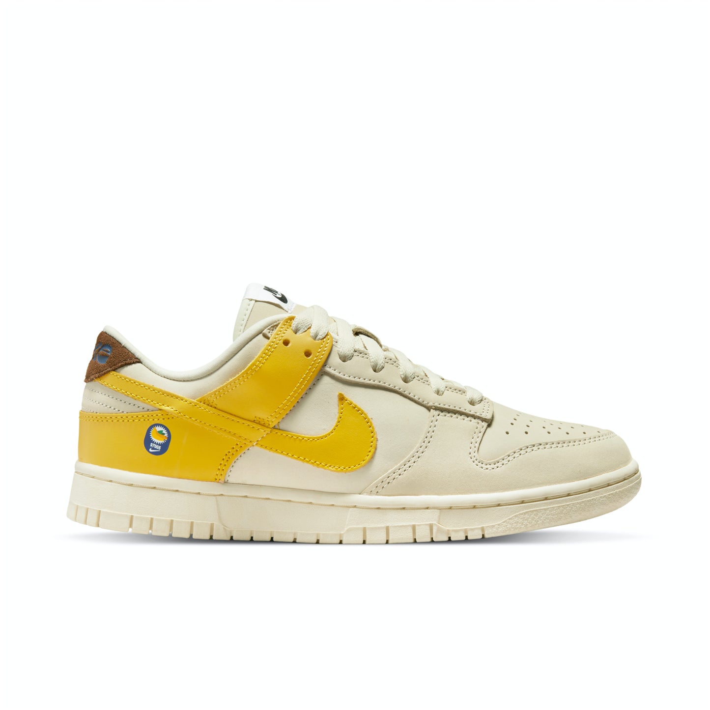 Nike Dunk Low LX W "Banana"