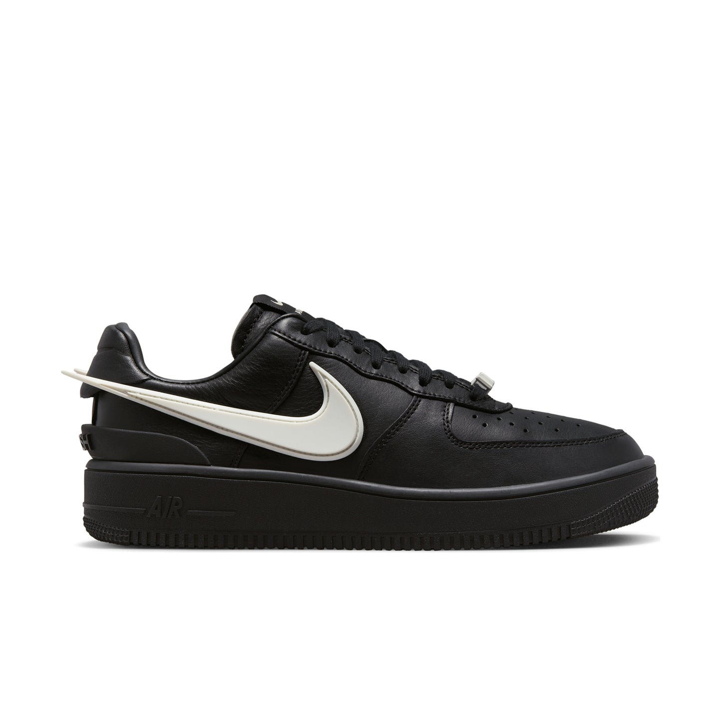 nike air force 1 low ambush black