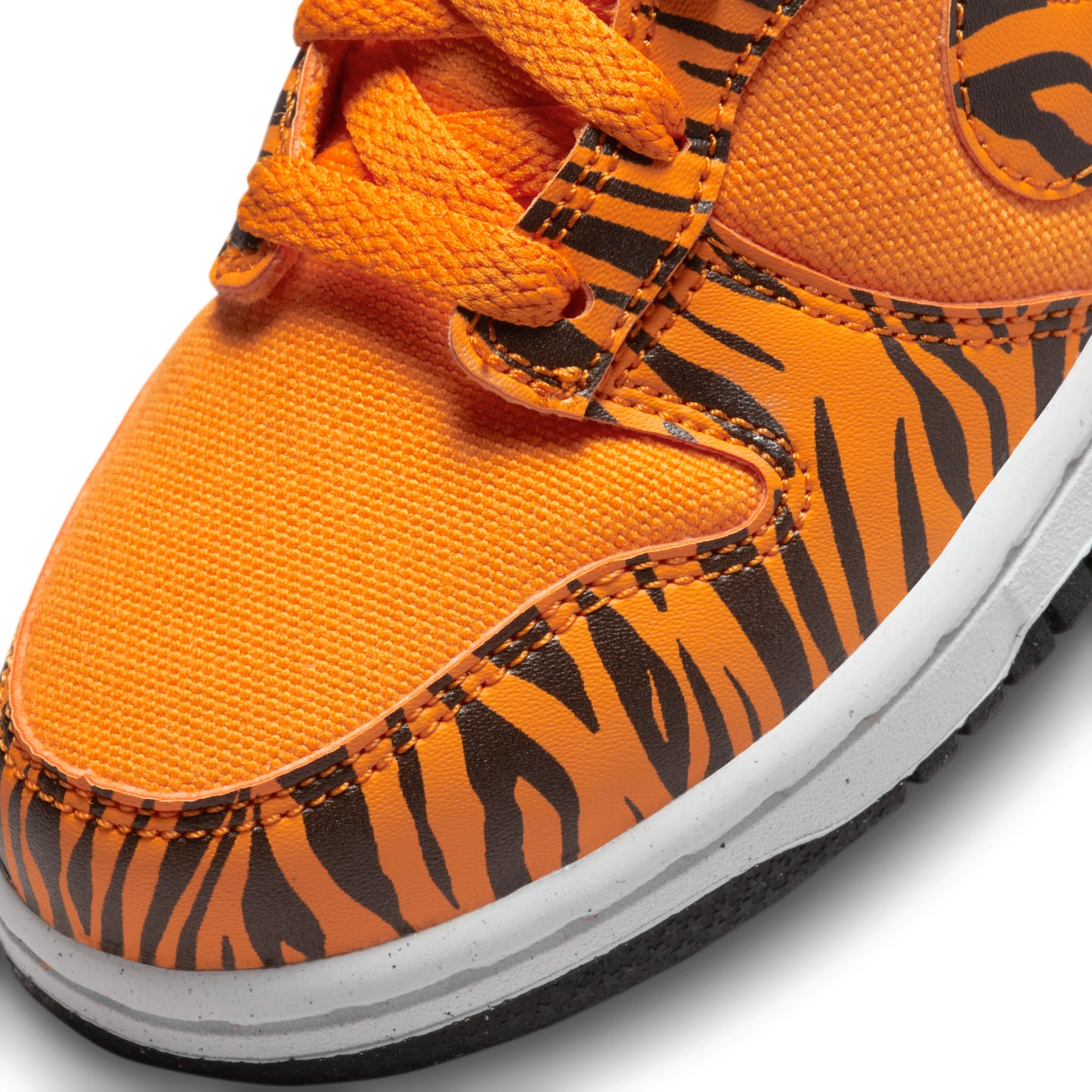 Dunk Low Next Nature Tiger Stripes PS