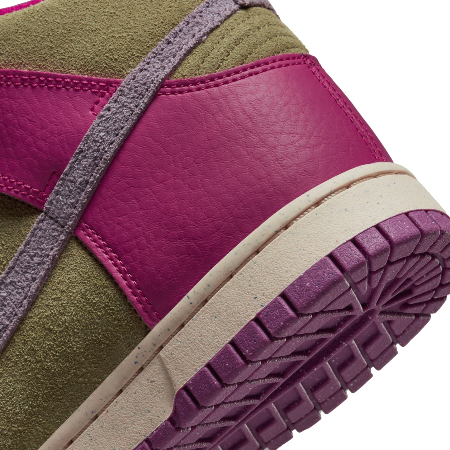 Nike Dunk High Dynamic Berry W