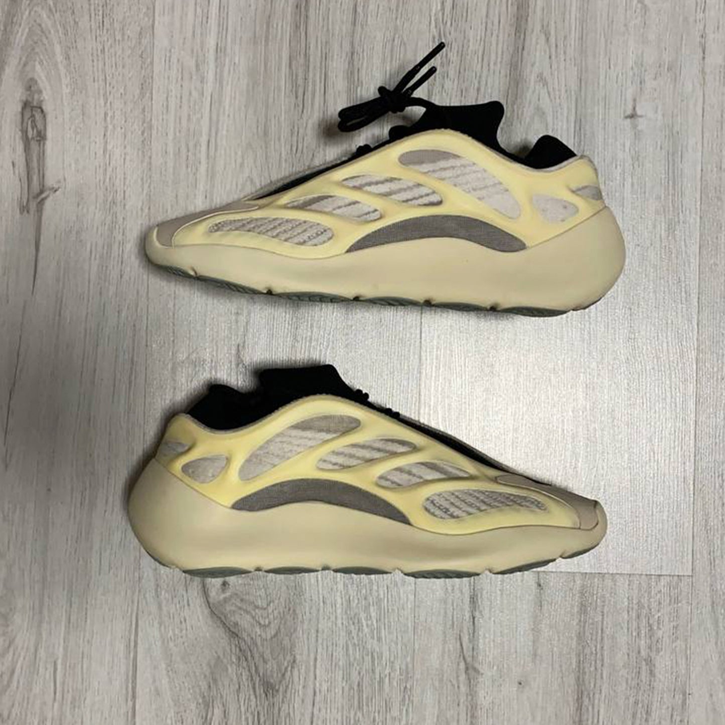 adidas Yeezy 700 V3 Azael