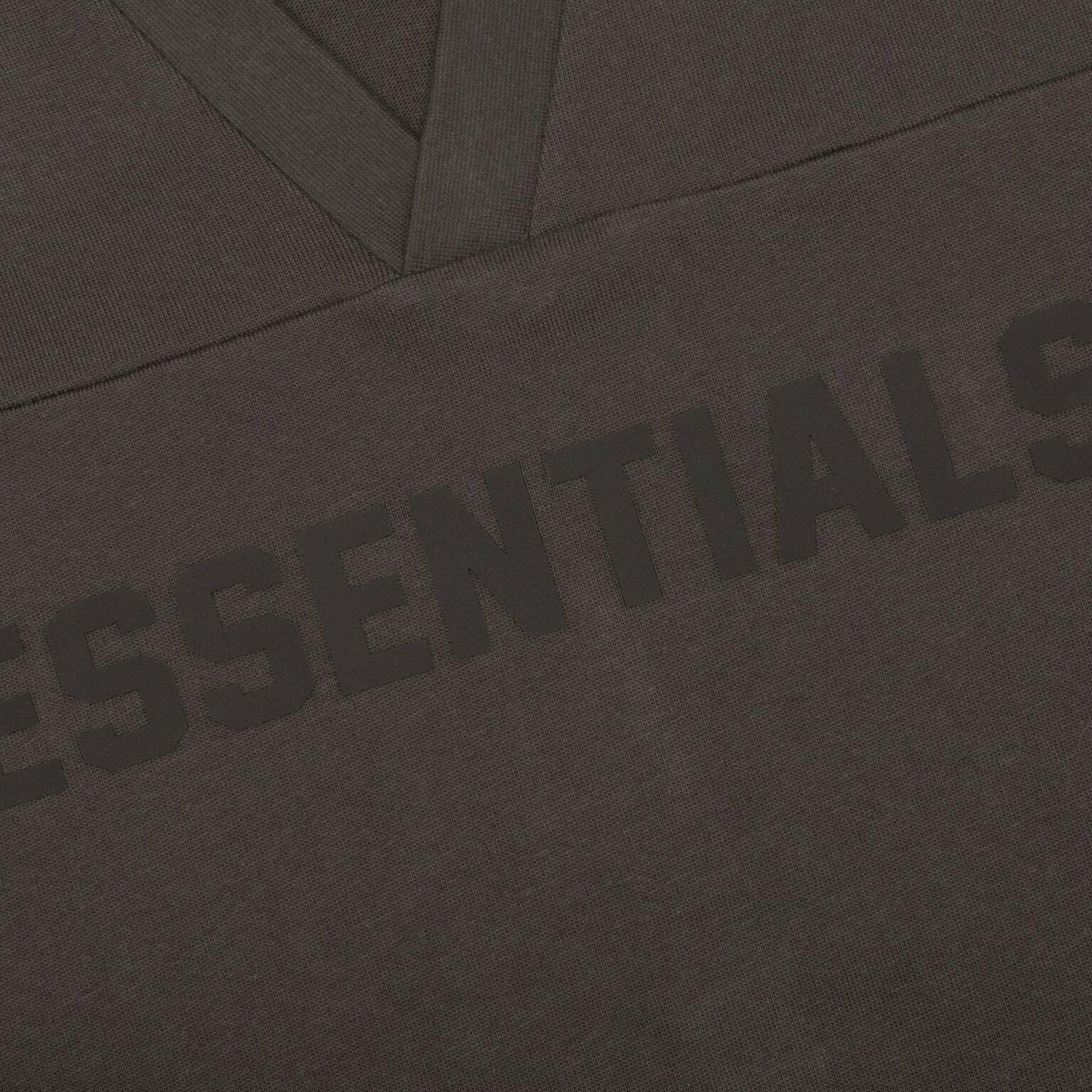 
Fear of God ESSENTIALS
Gray Football T-Shirt