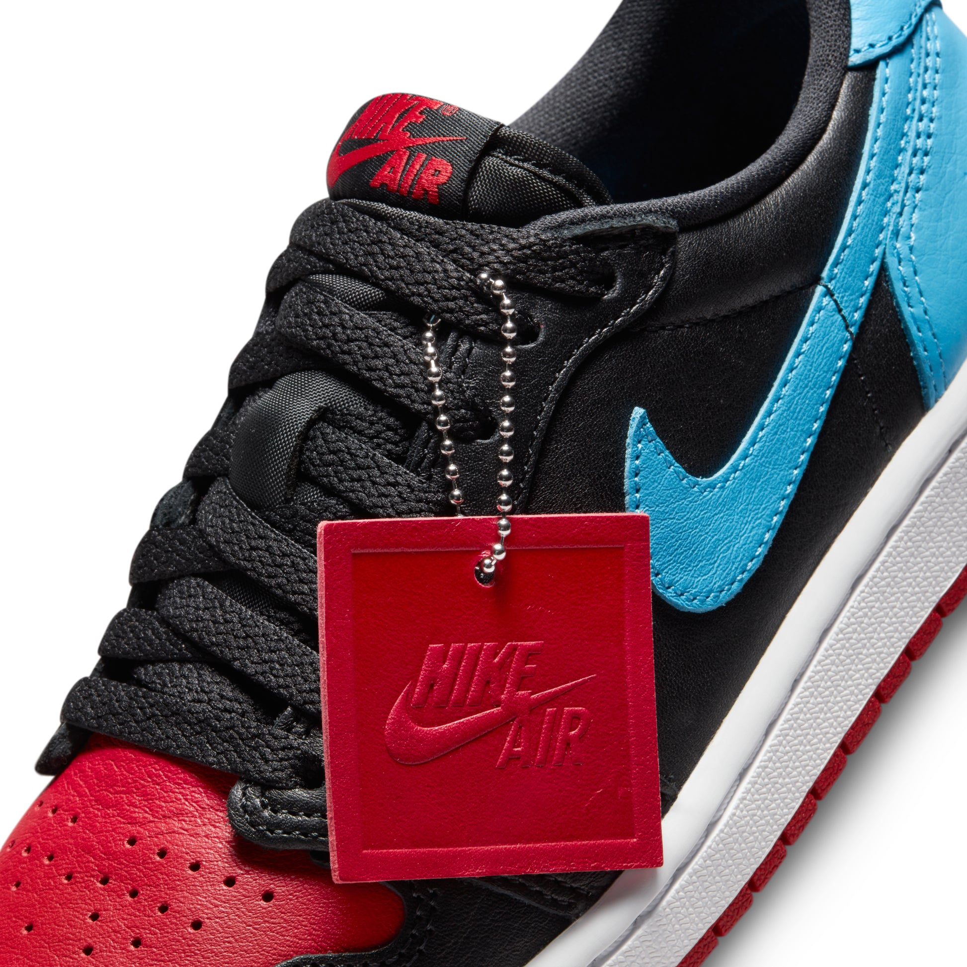 Air Jordan 1 Retro Low OG NC to Chi W