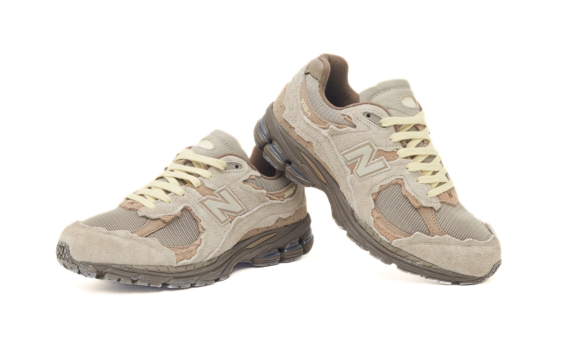 size? x New Balance 2002 Refined Future