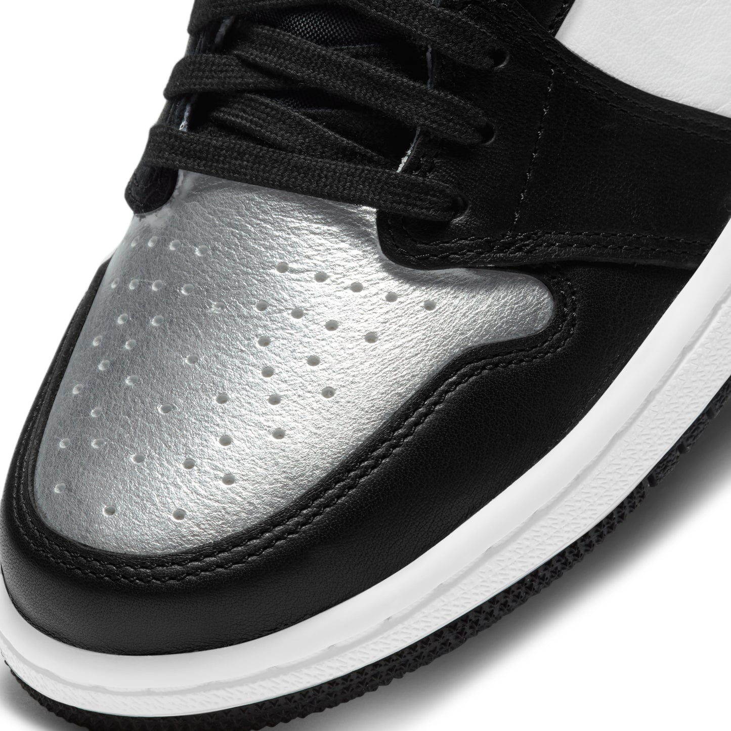 Nike Air Jordan 1 Retro High W Silver Toe