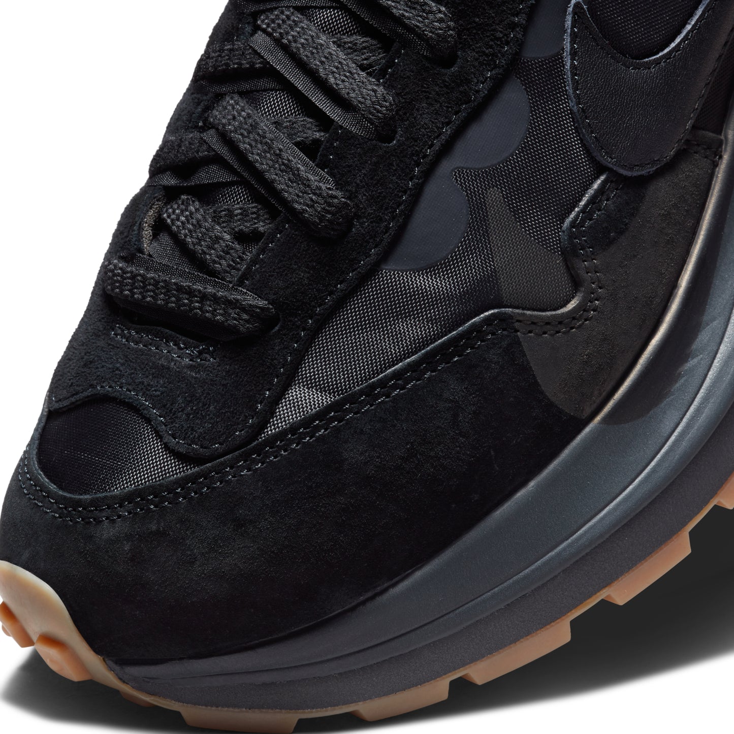 Nike x Sacai Vaporwaffle "Black Gum"