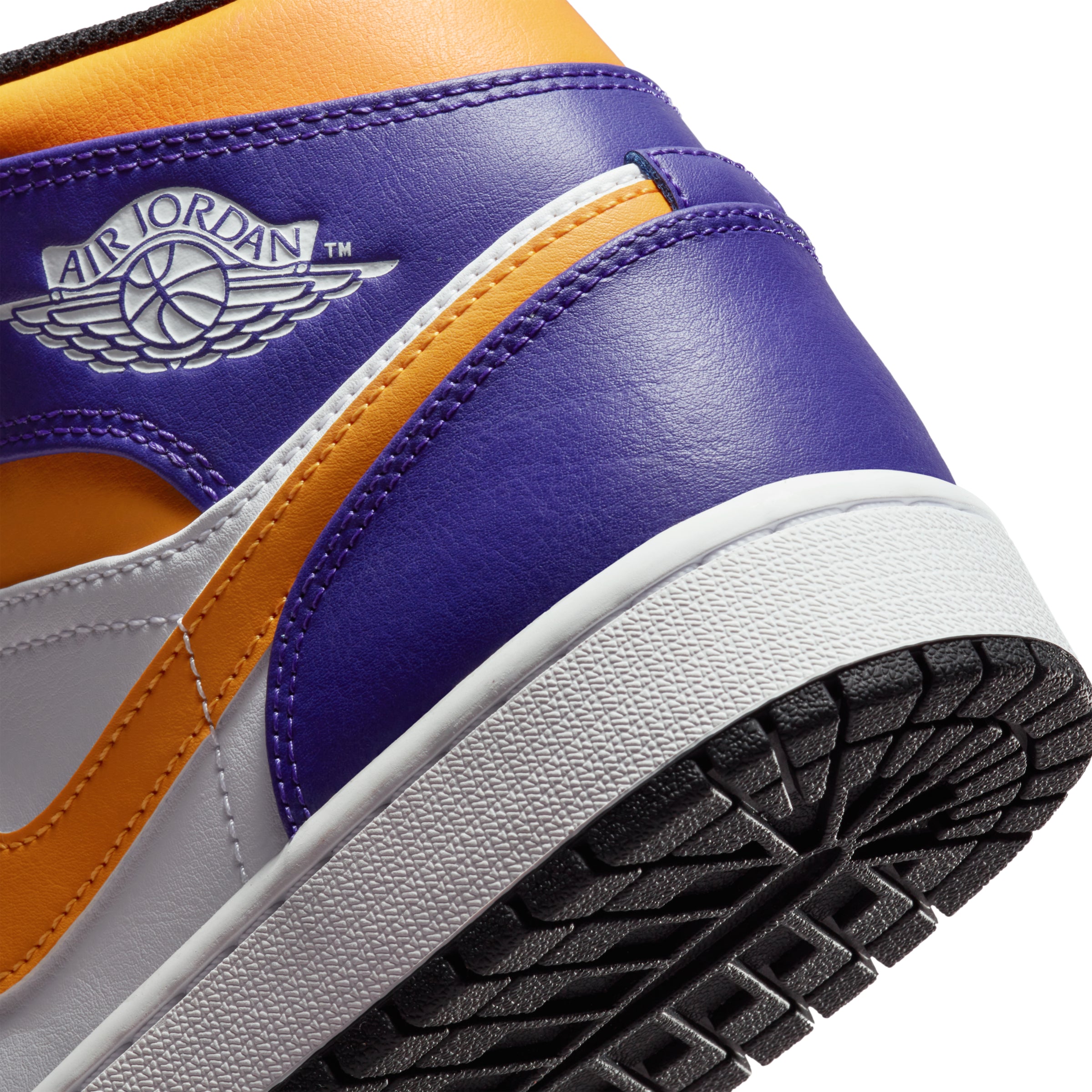 Jordan 1 best sale chicago lakers