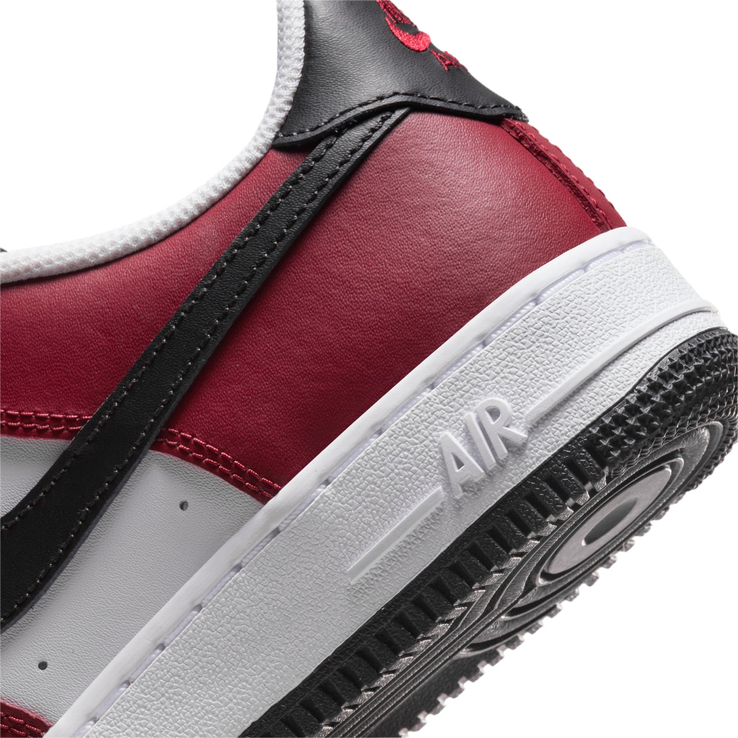 Nike Air Force 1 Low LV8 Team Red (GS)